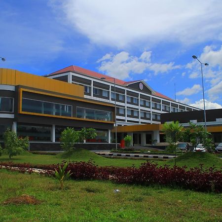 Sutanraja Hotel Kotamobagu Extérieur photo
