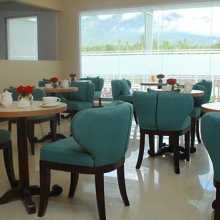 Sutanraja Hotel Kotamobagu Extérieur photo